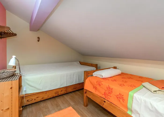 Ferienhaus Lovely In With Wifi Crikvenica